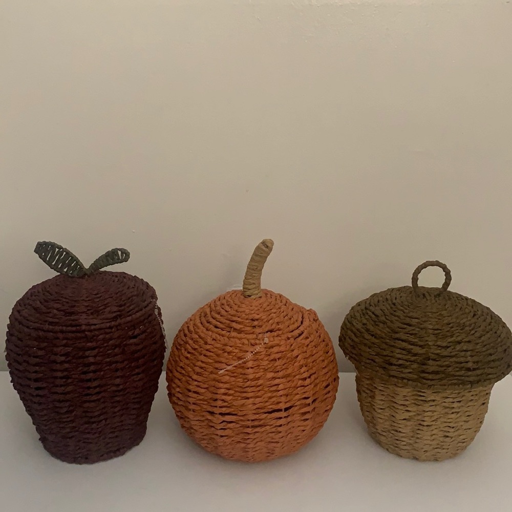 Fall Target Bullseye Decorative Bundle Set. Brand New.